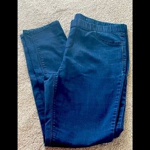 St. John’s pull on Jeggings in size 12